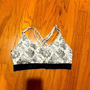 Pink sports bra/bikini top